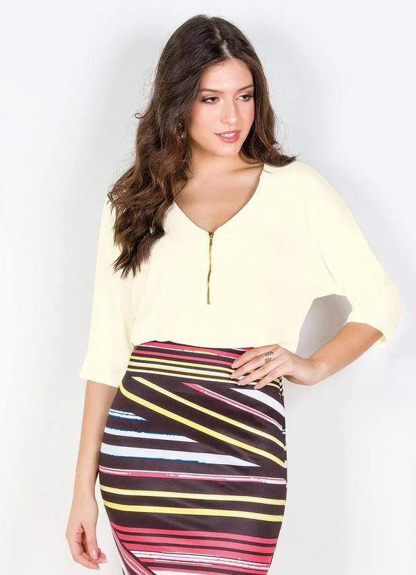 Outlet - Blusa Decote V com Zíper  Crú