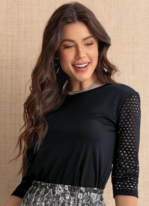 Moda Pop - Blusa Dirlene Preta com Mangas 3/4 - MODA POP