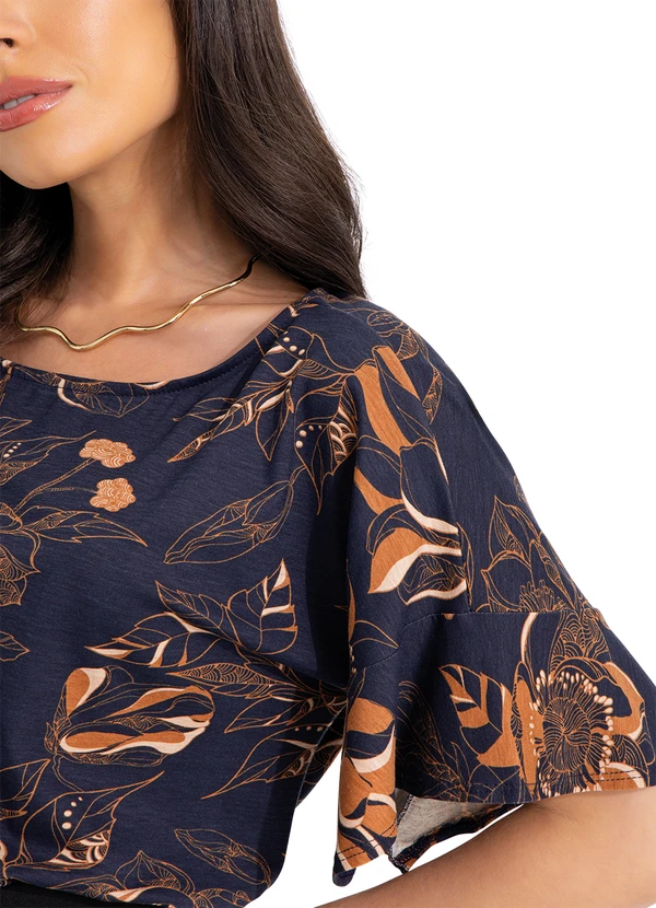 Quintess - Blusa Floral Artístico em Malha de Viscose