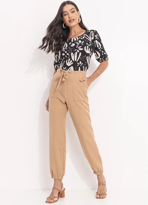 Quintess - Blusa Floral Artístico em Malha de Viscose 3