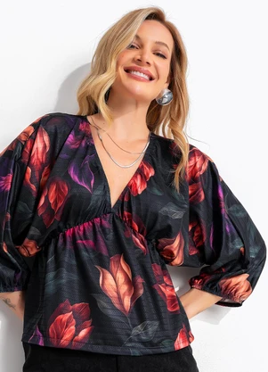 Quintess - Blusa Floral Dark em Malha Fria - QUINTESS