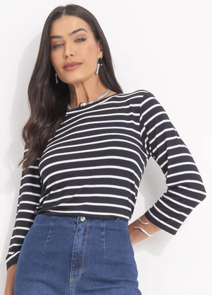 Quintess - Blusa Listrado Preto em Malha de Viscose - QUINTESS