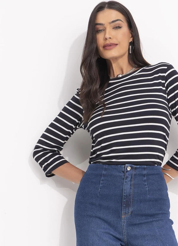 Quintess - Blusa Listrado Preto em Malha de Viscose 6