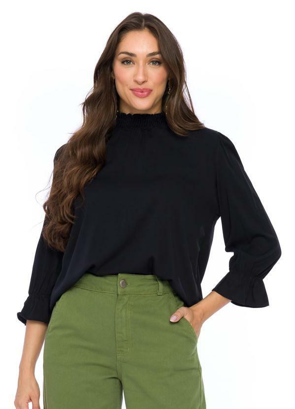 Doce Trama - Blusa Manga ¾ em Viscose Sarjada Preto