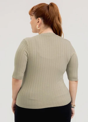 Cativa - Blusa Plus Size em Canelado Marrom Claro - CATIVA