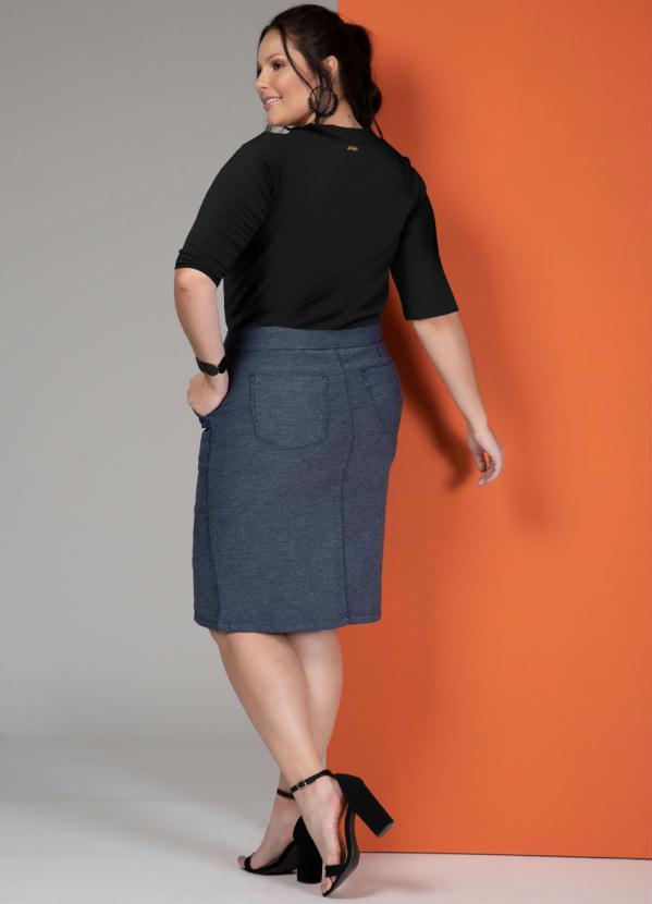 Quintess - Blusa Preta com Detalhe de Zíper Frontal 8