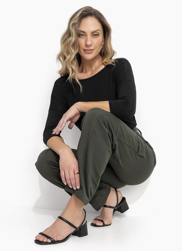 Quintess - Blusa Preta com Mangas 3/4 8