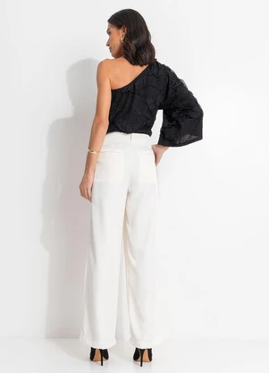 Quintess - Blusa Preta em Malha Buble - QUINTESS