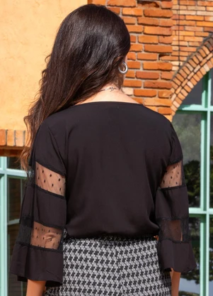 Quintess - Blusa Preta em Viscose Plana - QUINTESS