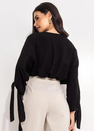 Quintess - Blusa Preta em Viscose Plana - QUINTESS