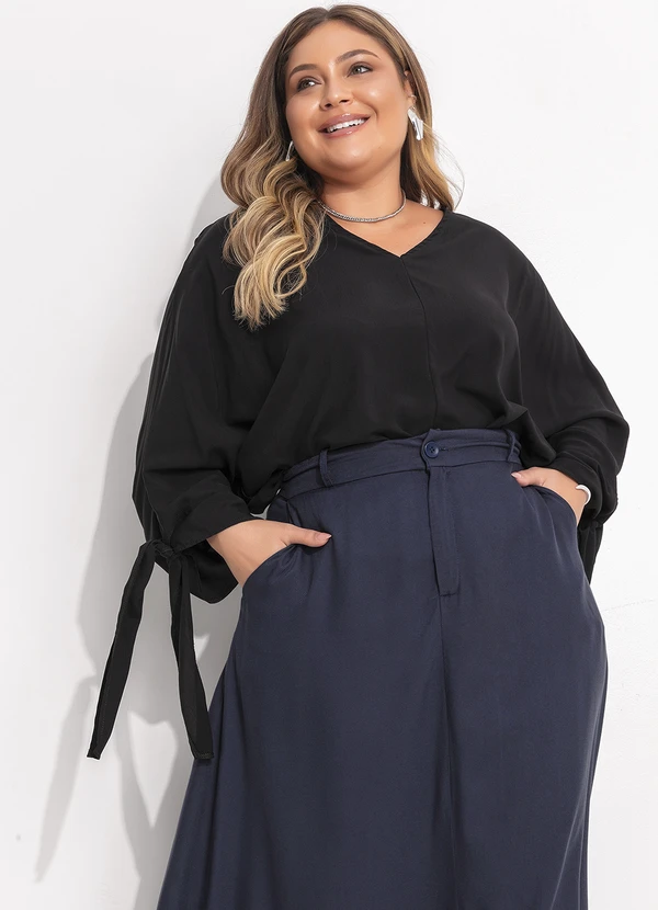 Quintess - Blusa Preta em Viscose Plana