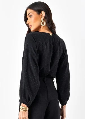 Quintess - Blusa Preto em Crepe Plano Maquinetado - QUINTESS