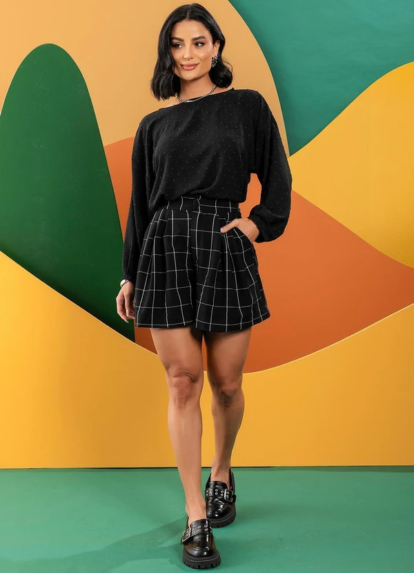 Quintess - Blusa Preto em Crepe Plano Maquinetado