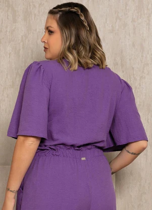 Quintess - Blusa Roxa com Mangas Amplas e Botões - QUINTESS