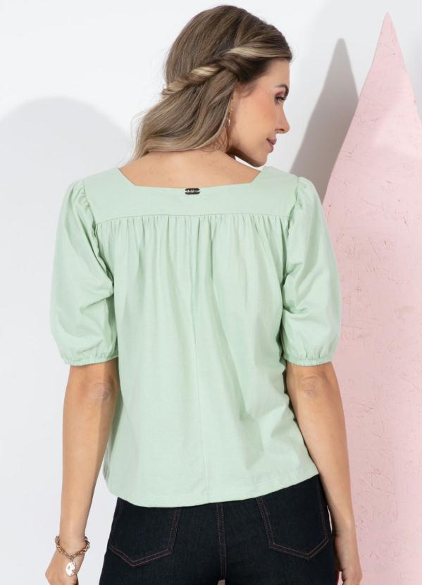 Quintess - Blusa Verde com Decote Quadrado e Franzidos 2