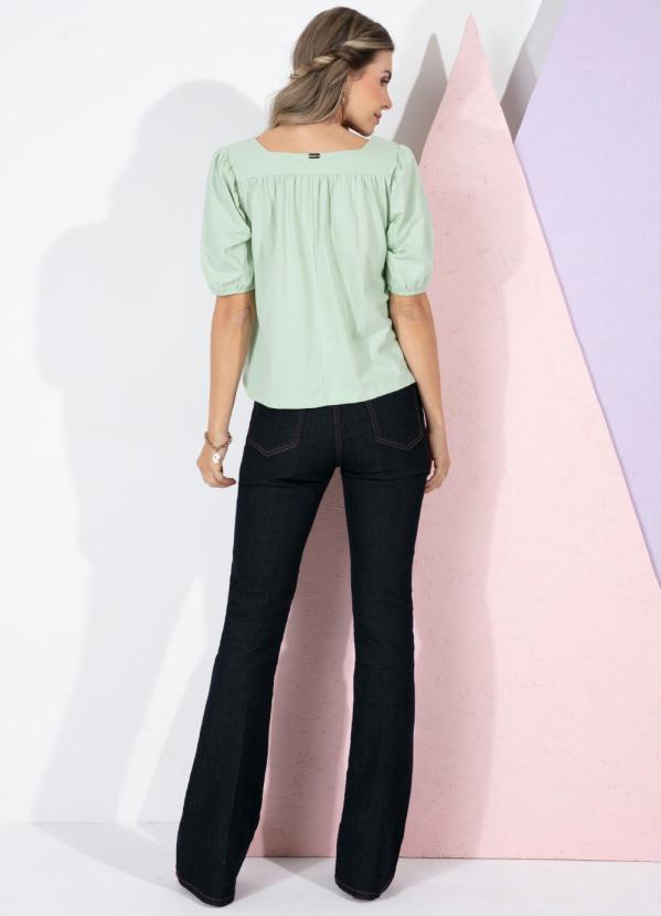 Quintess - Blusa Verde com Decote Quadrado e Franzidos 4