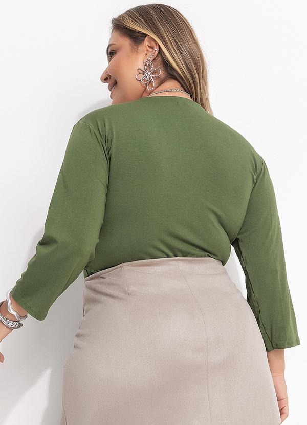 Quintess - Blusa Verde Oliva em Malha de Viscose 8