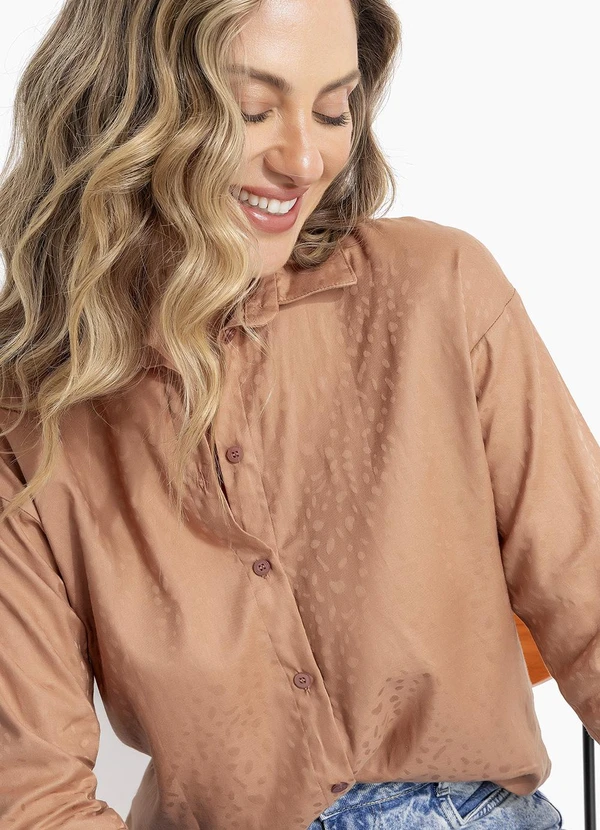 Quintess - Camisa Bege em Tecido Plano Jacquard Acetinado 3