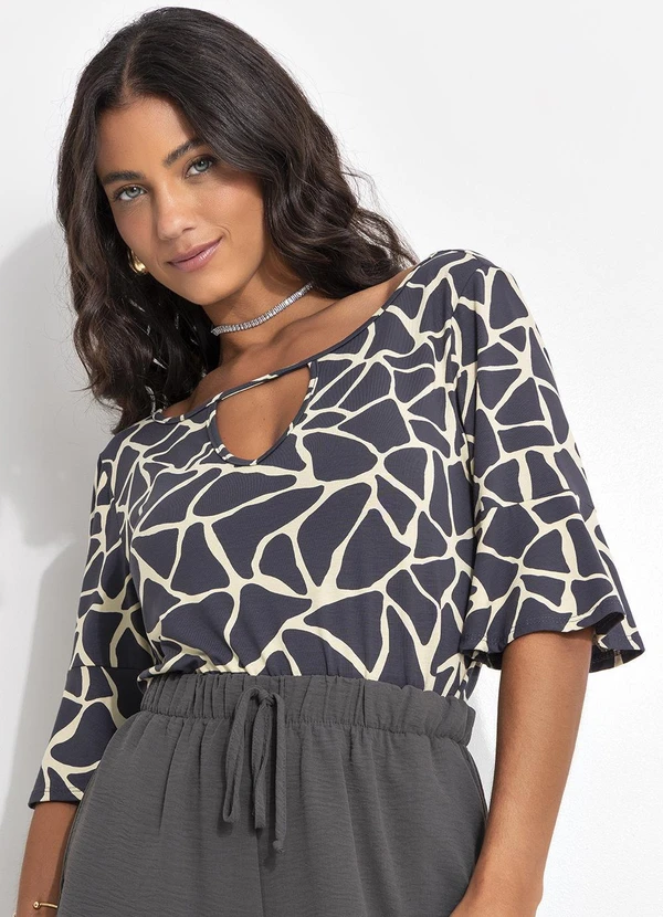 Quintess - Blusa Abstrato Bicolor em Malha de Viscose