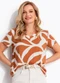 Quintess - Blusa Folhagem Orgânica em Malha de Viscose Crep - variação: Abstrato Caramelo