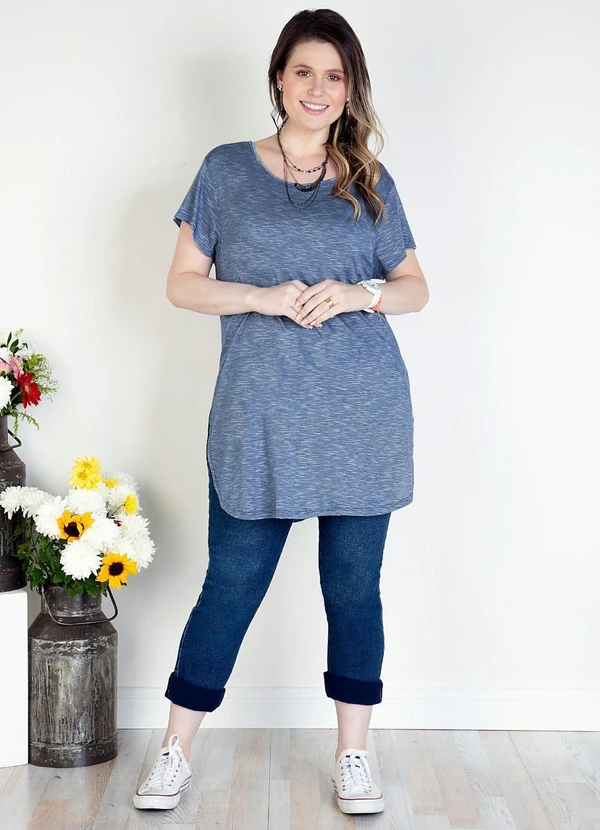 Quintess - Blusa Alongada Azul com Barra Arrendondada 10