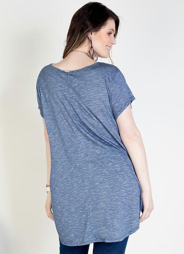 Quintess - Blusa Alongada Azul com Barra Arrendondada 9