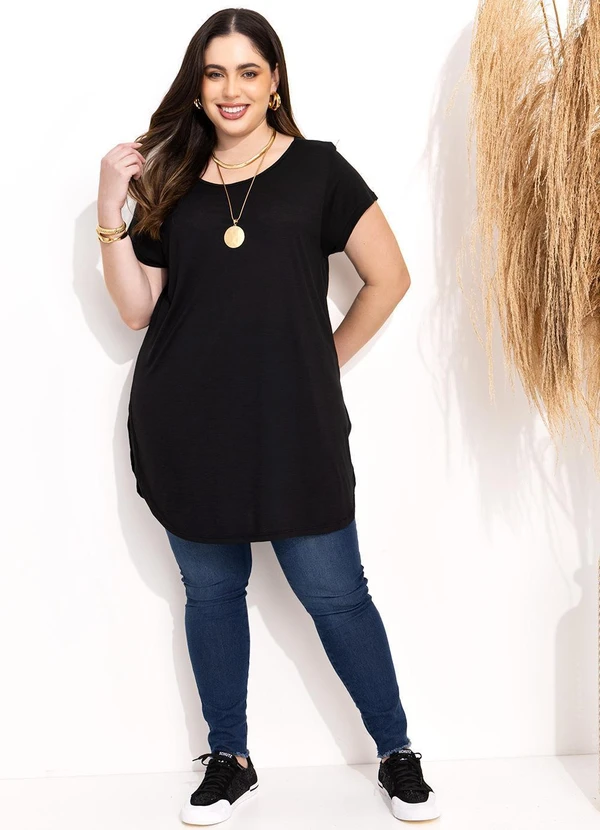 Quintess - Blusa Alongada Preta com Barra Arrendondada 10
