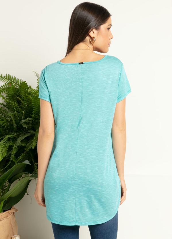 Quintess - Blusa Alongada Verde com Decote V 2