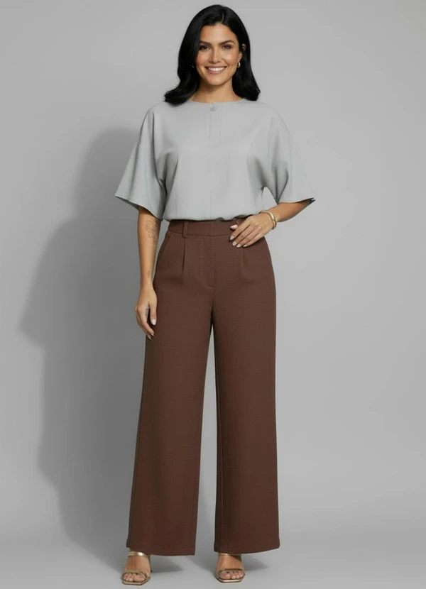 Quintess - Blusa Ampla Cinza Claro com Manga Morcego e Detalhe de Botão 16