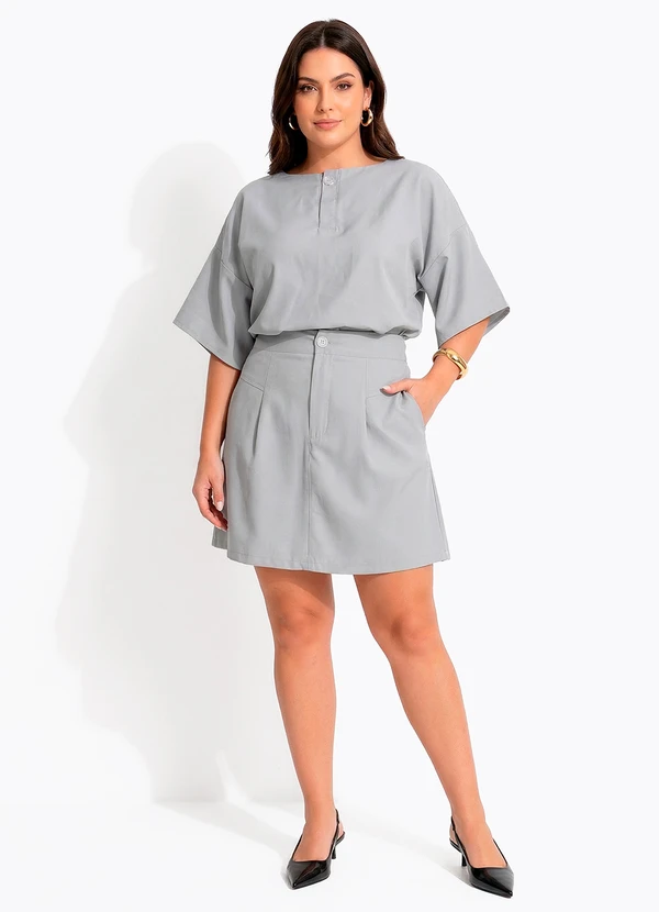 Quintess - Blusa Ampla Cinza Claro com Manga Morcego e Detalhe de Botão 17