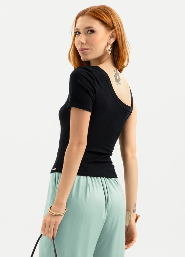 Cativa - Blusa Assimétrica Canelada Preto 2