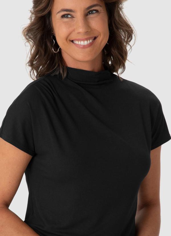 Malwee - Blusa Assimétrica em Malha Viscose Preto 3