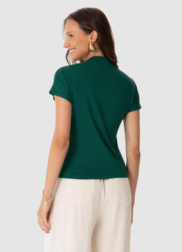 Malwee - Blusa Assimétrica em Malha Viscose Verde 2