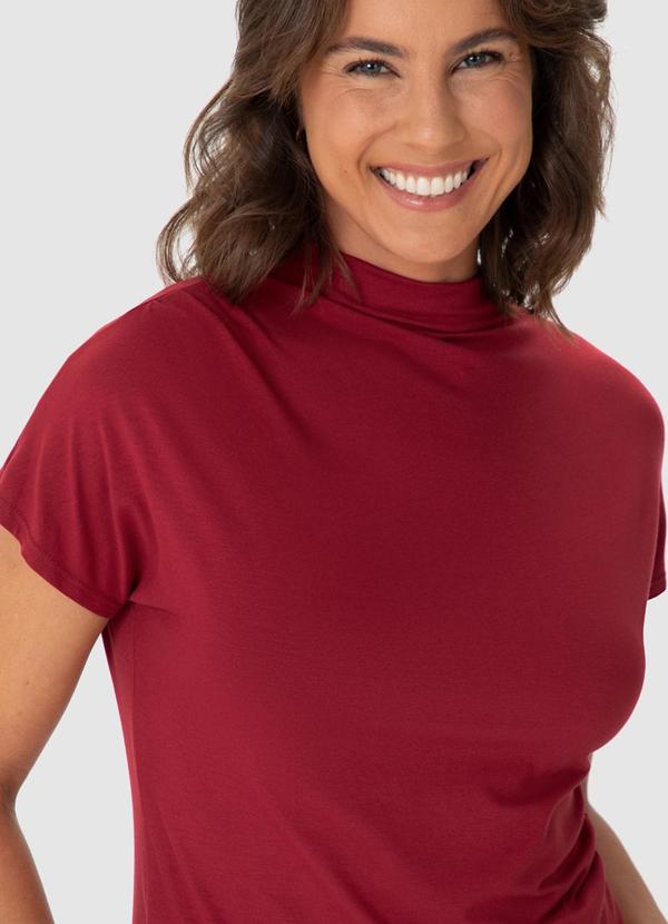 Malwee - Blusa Assimétrica em Malha Viscose Vermelho 3