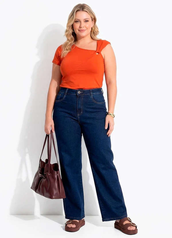 Quintess - Blusa Assimétrica Terracota em Malha Suede com Detalhe de Torção 7