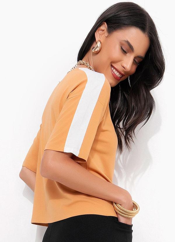 Quintess - Blusa Avelã em Malha de Viscose com Elastano 4