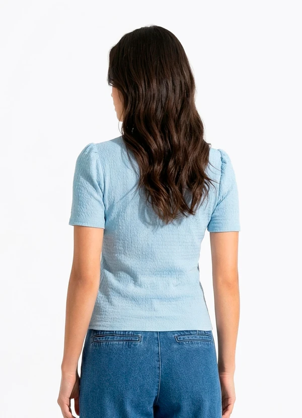 Quintess - Blusa Azul Claro em Malha Texturizada 2