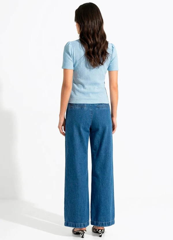 Quintess - Blusa Azul Claro em Malha Texturizada