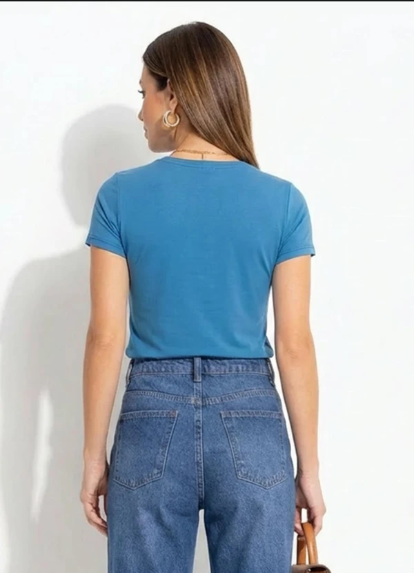 Quintess - Blusa Azul em Malha Fria 2