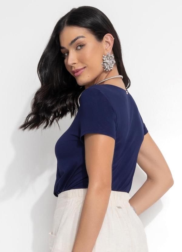 Quintess - Blusa Azul Marinho em Malha de Viscose 7