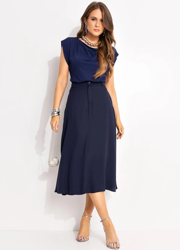 Quintess - Blusa Azul Marinho Decote Degagê em Malha de Viscose Confortável 5