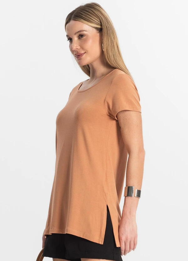 Rovitex - Blusa Básica Alongada Feminina Marrom 4