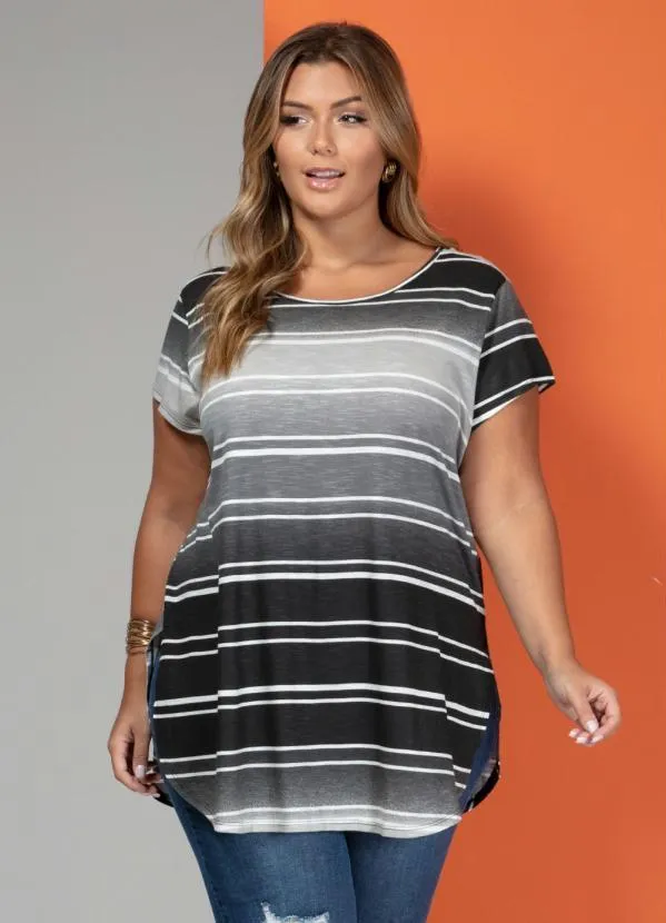 Quintess - Blusa Básica com Barra Arredondada Preta 5