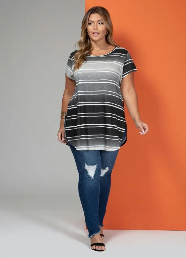 Quintess - Blusa Básica com Barra Arredondada Preta 7