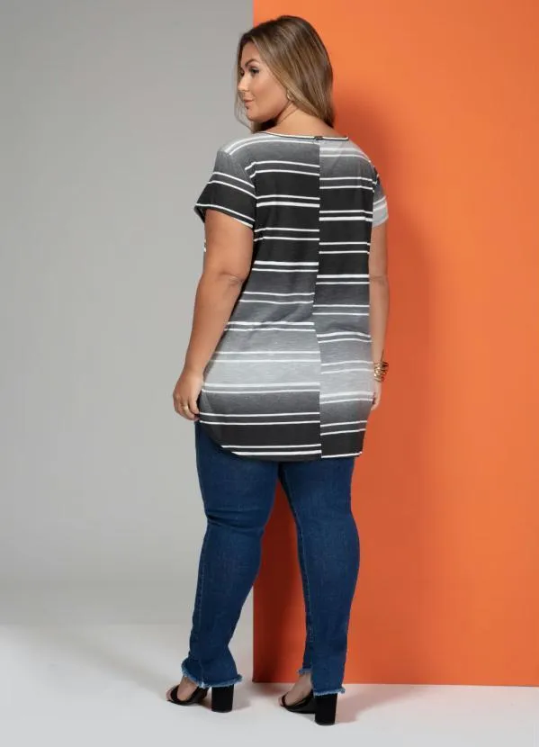 Quintess - Blusa Básica com Barra Arredondada Preta 8