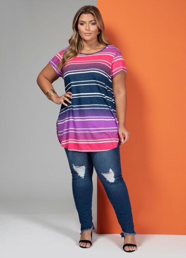 Quintess - Blusa Básica com Barra Arredondada Roxa 8