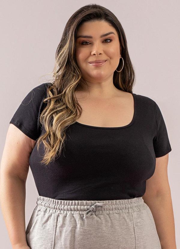 Just Basic - Blusa Básica em Malha Canelada Preto