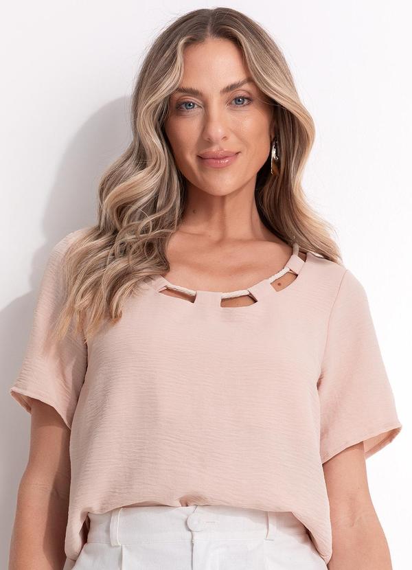 Blusa (Bege Claro) em Crepe Plano