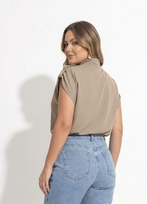 Quintess - Blusa Bege em Malha Crepe - QUINTESS