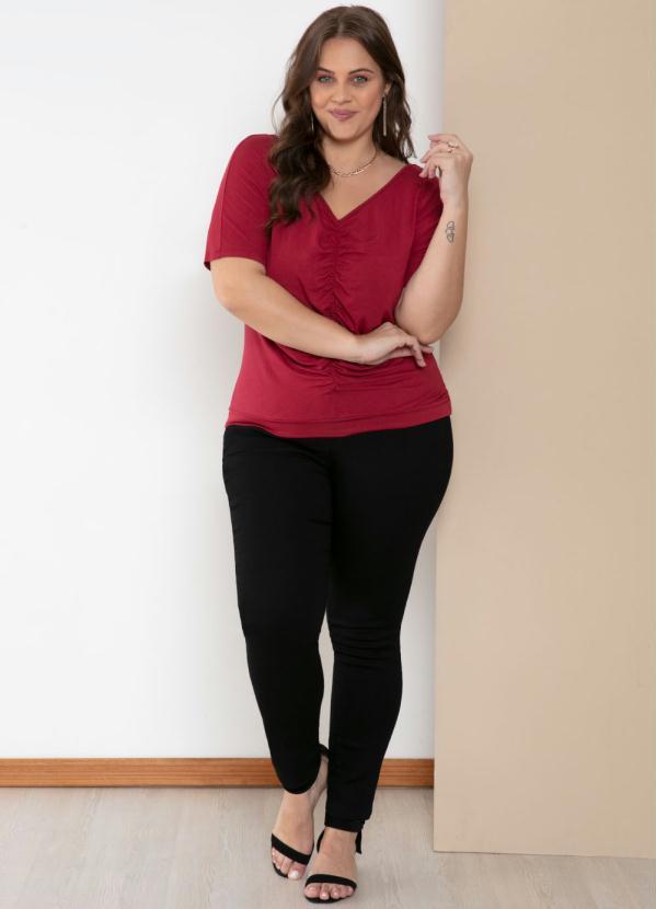 Quintess - Blusa Bordô com Drapeado Frontal e Decote V 7